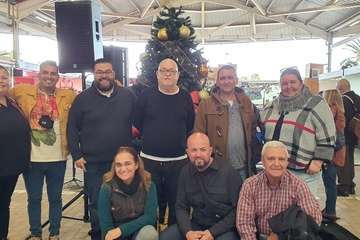 Concierto navideño de la Escuela Municipal de Folclore en el Mercado de Telde/Antonio Alí y TA.