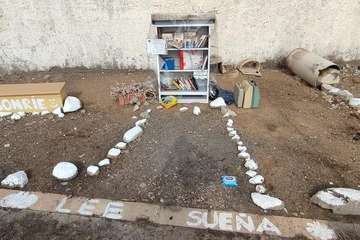 Rincón para la lectura en un solar de La Pardilla/TA.