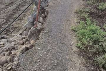 Desprendimiento en un camino vecinal de Tara/TA.