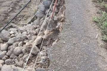 Desprendimiento en un camino vecinal de Tara/TA.