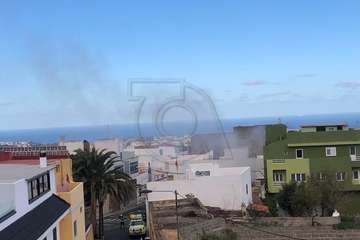 Incendio en una casa abandonada de Lomo Bristol (Telde)/TA.