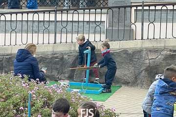 Diversión infantil en el parque urbano de Arnao (Telde)/Francisco Javier Santana.