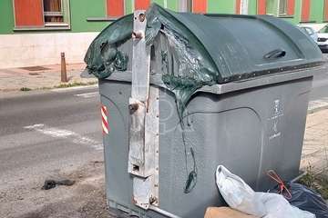  El Caracol Bajo, punto negro de la quema de contenedores en Telde/TA.