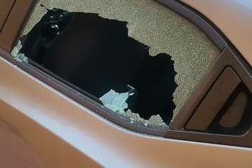 Robos y destrozos a vehículos en La Pardilla (Telde)/TA.