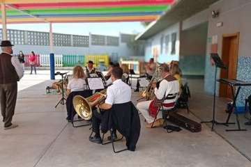 La Banda Municipal deleita a los escolares del CEIP León y Castillo de Telde/TA.