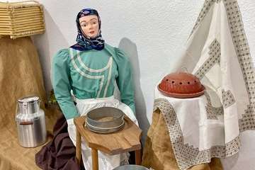  Exposición de artesanía popular canaria en las Casas Consistoriales de San Juan/TA.