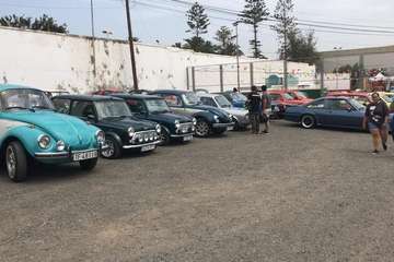 Exhibición de 4x4 y exposición de coches antiguos y clásicos en Lomo Cementerio (Telde)/TA.