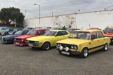 Exhibición de 4x4 y exposición de coches antiguos y clásicos en Lomo Cementerio (Telde)/TA.
