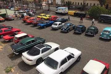 Exhibición de 4x4 y exposición de coches antiguos y clásicos en Lomo Cementerio (Telde)/TA.