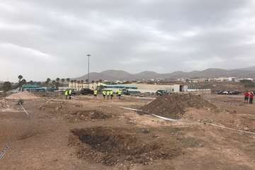 Exhibición de 4x4 y exposición de coches antiguos y clásicos en Lomo Cementerio (Telde)/TA.