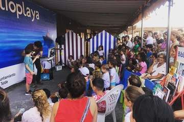 La magia de Aníbal desborda la BiblioPlaya de Melenara/TA.