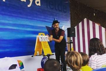 La magia de Aníbal desborda la BiblioPlaya de Melenara/TA.