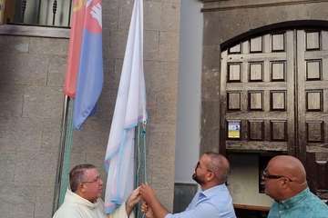 La Virgen de las Nieves regresa a su camarín en el templo de Lomo Magullo (Telde)/Francisco Javier Santana.