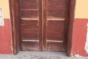 La plaza y fachada de La Garita, dejadas de la mano de Dios/TA.