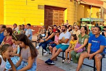 Concierto del cantante Adonay Santana y actuación del humorista Iván El Bastonero en La Garita/TA.