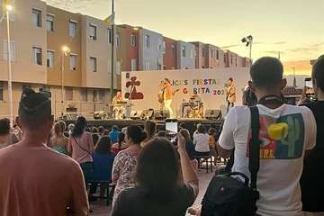 Concierto del cantante Adonay Santana y actuación del humorista Iván El Bastonero en La Garita/TA.