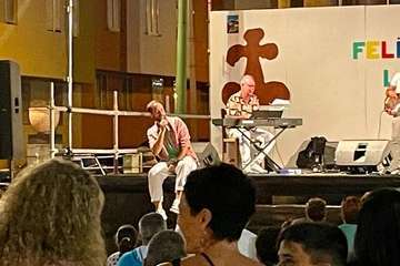 Concierto del cantante Adonay Santana y actuación del humorista Iván El Bastonero en La Garita/TA.