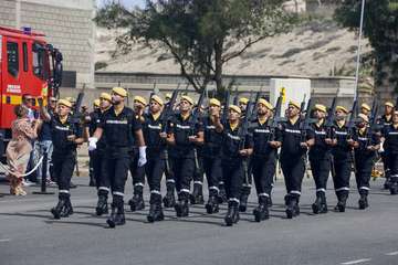 Desfile de la UME en Gando (Telde) por la festividad de su patrona/Canarias7.