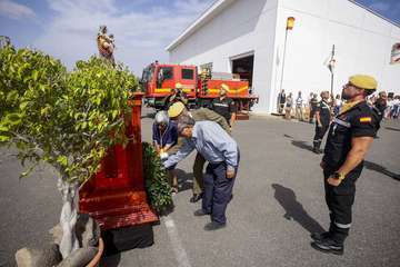 Desfile de la UME en Gando (Telde) por la festividad de su patrona/Canarias7.