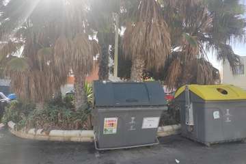 Contenedor 'acróbata' en La Garita/TA.