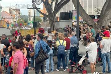 El teatro de familia anima la tarde en Los Llanos de Telde/Francisco Javier Santana.
