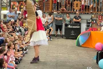 El teatro de familia anima la tarde en Los Llanos de Telde/Francisco Javier Santana.