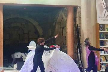 Éxito del espectáculo de títeres y marionetas 'Pazzzzzz' en Telde/TA.