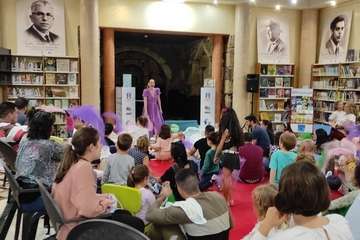 Cultura pone fin a las sesiones de cuentos de 2022 para bebés/TA.