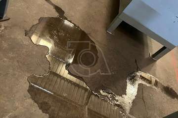  Las filtraciones de agua inundan de nuevo los talleres de Automoción del IES de Las Remudas/TA,