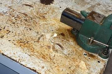  Las filtraciones de agua inundan de nuevo los talleres de Automoción del IES de Las Remudas/TA,