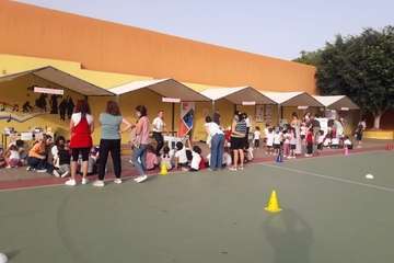 Éxito de la I Feria de Salud del Colegio San Juan de Telde/TA.