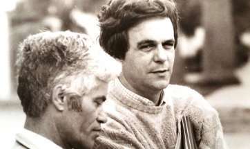 José Arjona Umpiérrez, en la plaza de San Juan, junto al entonces redactor de C7 en Telde, Carmelo Ojeda (Foto Arcadio Suárez)