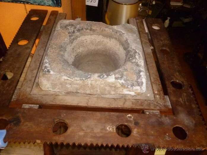 Antigua pila destilera/TA.