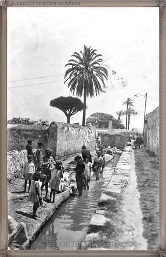 Imagen antigua de los lavaderos de la finca de Arnao, en Telde, que data de 1927/Archivo.