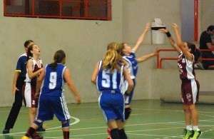 Imagen de archivo de un partido de baloncesto (Foto TA)