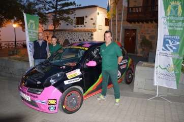 Reinaldo Monzón con el concejal de Deportes (Foto TA)