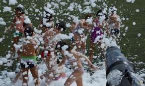 Fiesta de la espuma (Foto TA)