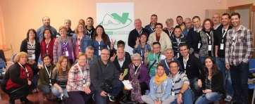 Grupo de personas que forman el grupo político (Foto TA)