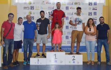 Imagen de la ceremonia de entrega de trofeos (Foto TA)