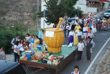 Imagen de archivo de la romería-ofrenda en honor de San Roque (Foto TA)