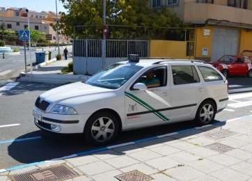 Imagen de archivo de una parada de taxis en La Barrera (Foto TA)