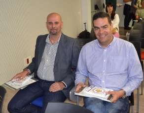 Los concejales de Deportes de Valsequillo y de Telde, Eduardo Déniz y Diego Ojeda, respectivamente, en la presentación de la carrera (Foto TA)