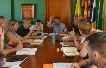 Imagen de archivo de un Pleno municipal (Foto TA)