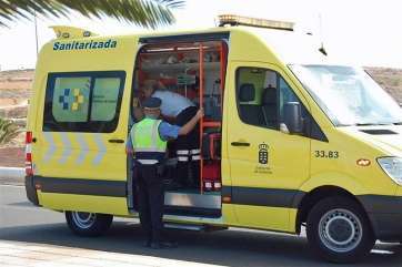 Imagen de archivo de una ambulancia de soporte vital básico del SUC (Foto TA)