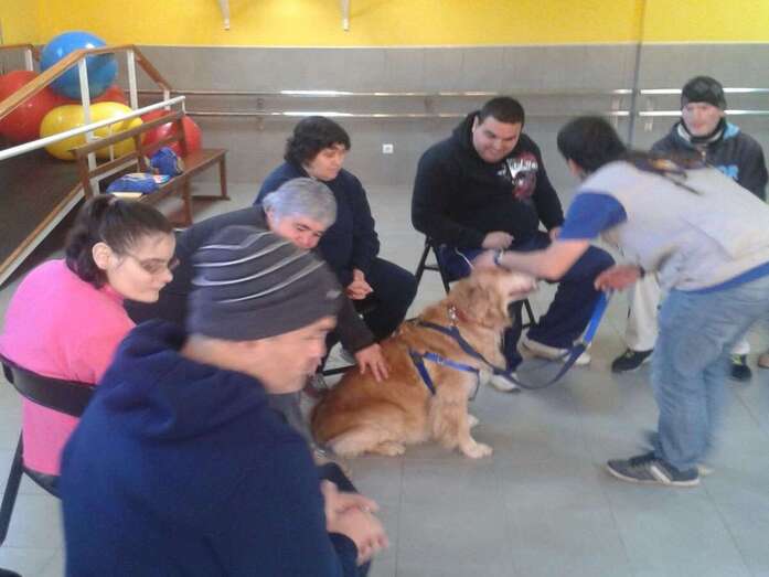 Usuarios del centro ocupacional (Foto TA)