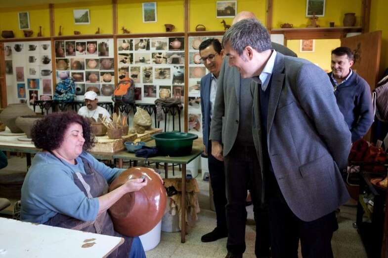 El presidente de Canarias durante la visita (Foto TA)