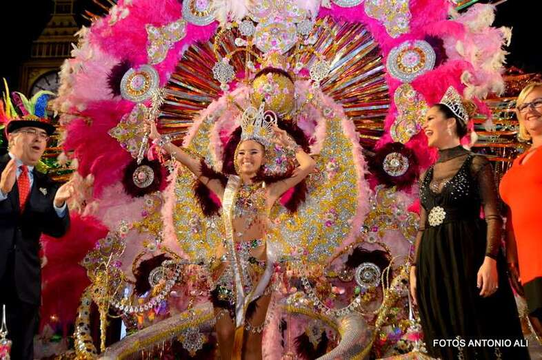 La nueva Reina del Carnaval de Maspalomas Costa Canaria (Foto Antonio Alí)
