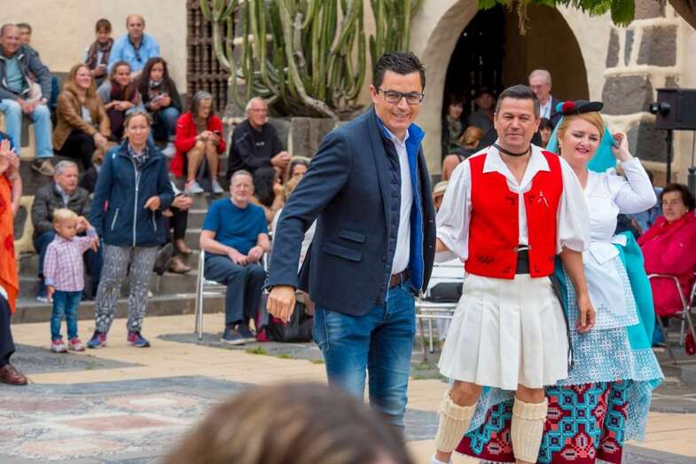 Pablo Rodríguez estuvo este domingo en el Pueblo Canario (Foto TA)