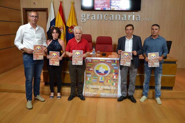 Momento de la presentación del encuentro (Foto TA)