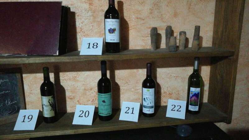 Uno de los caldos de la bodega teldense La Higuera Mayor ha pasado a la fase final del certamen (Foto TA)